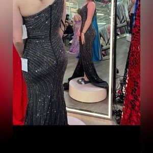 Black Sherri hill prom dress